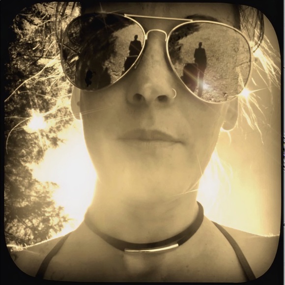 Meet your Posher, Chelsea - Picture 2 of 3